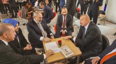 Əliyevin Ərdoğan və Paşinyanla tarixi görüşündən - FOTOLAR + VİDEO