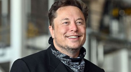 Elon Mask özünü Ukrayna pərəstişkarı adlandırıb
