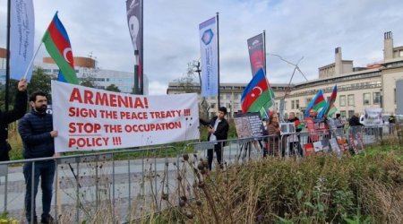 Ermənistan səfirliyi qarşısında etiraz AKSİYASI