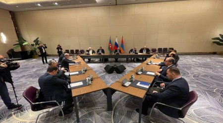 Ceyhun Bayramov, Lavrov və Mirzoyanın görüşü BAŞLAYIB