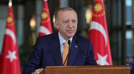 Bir ildə iki hava limanı açmaq hər ölkənin bacara biləcəyi iş deyil -Ərdoğan