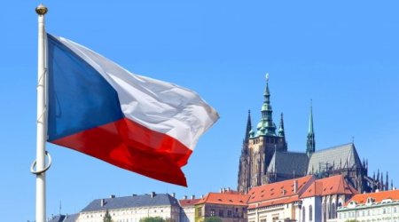 Çexiya rus turistlərin ölkəyə girişini QADAĞAN etdi