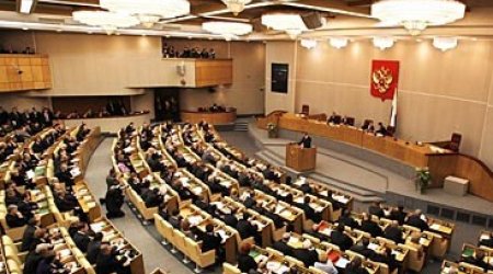 Rusiyalı deputat Ukraynaya dəstək üçün vəzifəsindən imtina edib