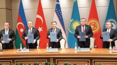 XİN rəhbərləri mühüm sənədlər İMZALADILAR