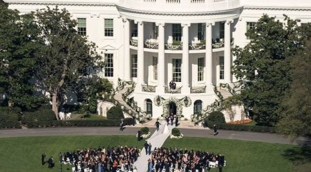 Ağ Evdə Co Baydenin böyük nəvəsinin toy mərasimi keçirilib