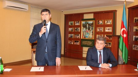 İcra başçısı və millət vəkili ərazidə Yasamal sakinləri ilə görüşdülər