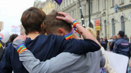 Rusiyada LGBT ilə bağlı yeni qanun - QƏBUL EDİLDİ 