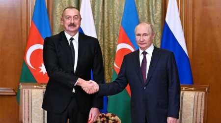Владимир Путин позвонил Ильхаму Алиеву