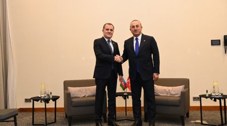 Ceyhun Bayramov Polşada Mövlud Çavuşoğlu ilə görüşüb