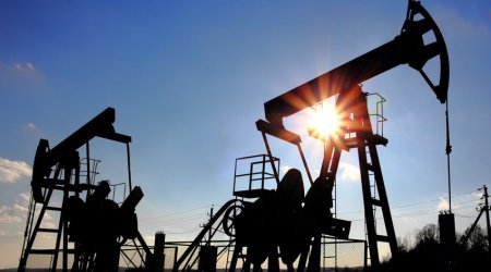 Azerbaijani oil price settles above $90