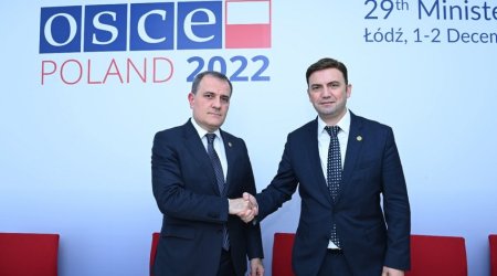 Ceyhun Bayramov şimali makedoniyalı həmkarı ilə görüşüb