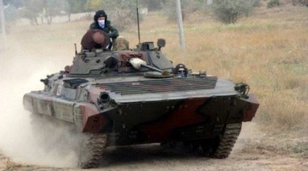 ABŞ Polşaya 700-ə yaxın döyüş maşını verdi