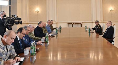 Prezident Hulusi Akarı qəbul etdi