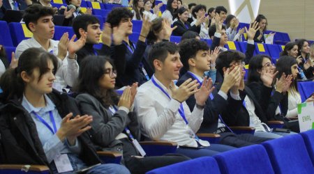 При поддержке Yelo Bank-а прошло заседание Европейского Молодежного Парламента