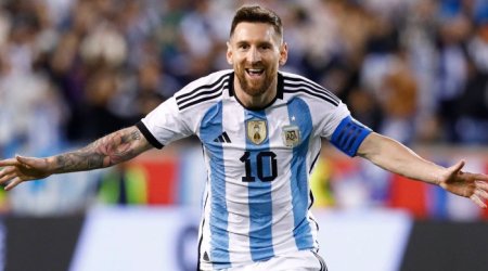 Messi ən yaxşı futbolçu seçildi