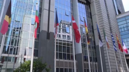 Avropa Parlamentinin vitse-prezidenti korrupsiya iddiası ilə həbs edilib