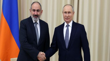 Putin Paşinyanla üçtərəfli razılaşmaları müzakirə etdi