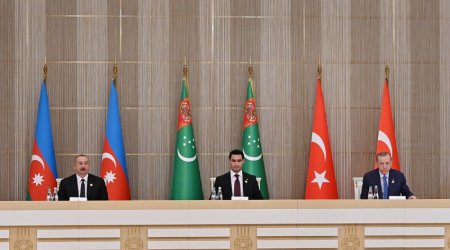 Подписаны документы между Азербайджаном, Турцией и Туркменистаном