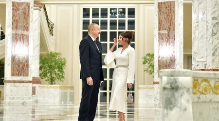 Mehriban Əliyevadan Prezidentə doğum günü TƏBRİKİ