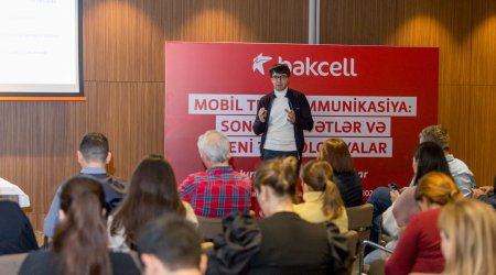 Bakcell jurnalistlər üçün seminar keçirib