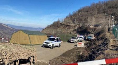 Xankəndində olan xəstələr Laçın dəhlizindən Ermənistana aparılıb