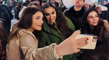 Лейла Алиева встретилась с жителями столицы