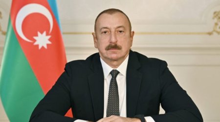 Президент Азербайджана поздравил лидера Кубы