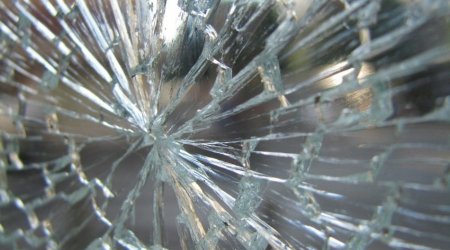 Çexiya paytaxtında Yeni il şənliyinin iştirakçıları insident törədiblər