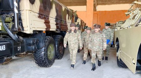 Закир Гасанов проверил боевую готовность базы мобилизационного обеспечения