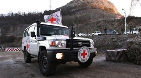 Laçından Xankəndinə sülhməramlıların daha bir avtomobili maneəsiz keçib