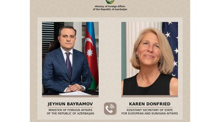 Bayramov Donfridlə Laçın-Xankəndi yolunu müzakirə etdi