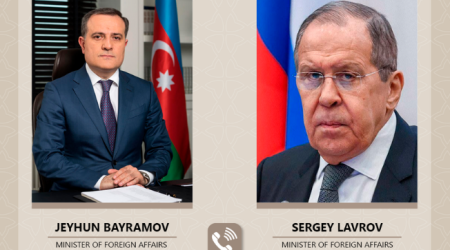 Состоялся телефонный разговор между главами МИД Азербайджана и России