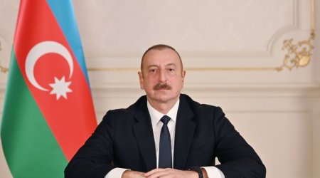 İlham Əliyev Davosda AYİB-in birinci vitse-prezidenti ilə görüşüb