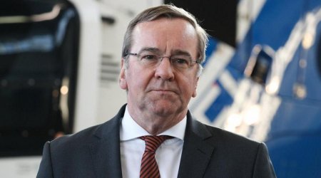 Глава Минобороны ФРГ вскоре посетит Украину