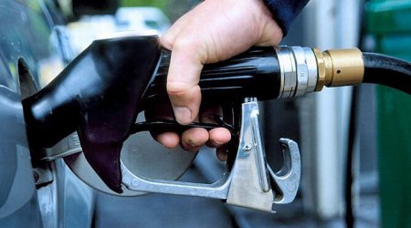 Qazaxıstan neft məhsullarının avtomobil yolu ilə ixracına qoyulan qadağanı uzadıb