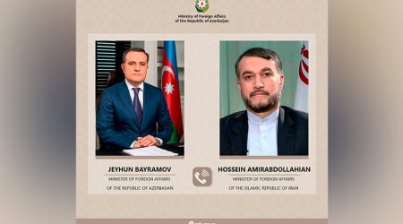 Главы МИД Азербайджана и Ирана поговорили по телефону
