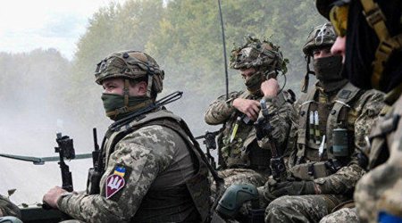 Böyük Britaniya Ukrayna əsgərlərinə təlim keçəcək