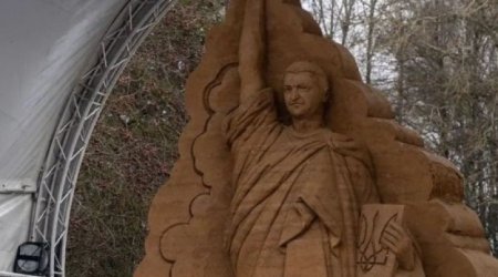 Avropada Zelenskiyə abidə ucaldıldı