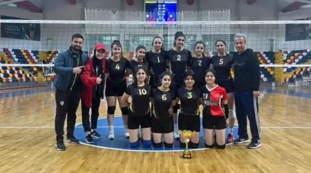 Türkiyədə daha iki voleybolçu zəlzələ nəticəsində həlak olub