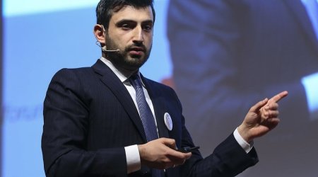 Seljuk Bayraktar helps Azerbaijani rescuers in Kahramanmaras