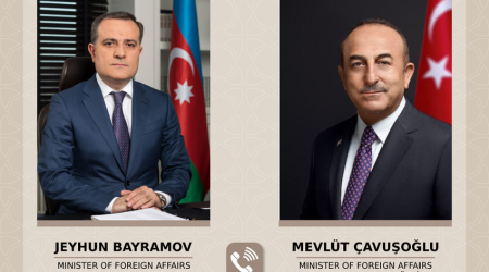 Azərbaycan və Türkiyənin XİN başçıları zəlzələ bölgəsindəki vəziyyəti müzakirə ediblər