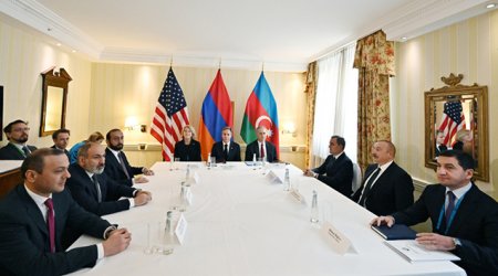 Prezidentin Blinken və Paşinyanla birgə görüşü başlayıb