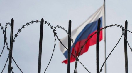 UK imposes sanctions against 4 Russian banks