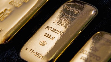 Gold prices fall amid dollar strengthening, Fed expectations