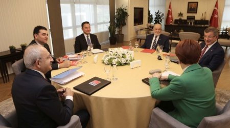 Türkiyədə müxalifət prezidentliyə vahid namizədi müəyyən etdi