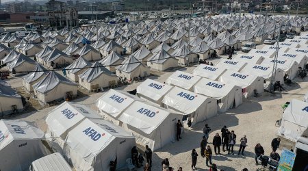 Türkiyənin təbii fəlakət zonasında 332 yerdə çadır düşərgələri yerləşdirilib