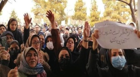 İranda məktəbli qızların kütləvi zəhərlənməsi səbəbindən etirazlar başlayıb