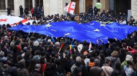 Gürcüstanda etiraz aksiyası keçirilir -Yenilənib