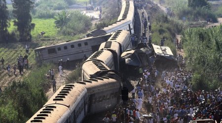 Misirdə sərnişin qatarı relsdən çıxıb, ölən və xəsarət alanlar var