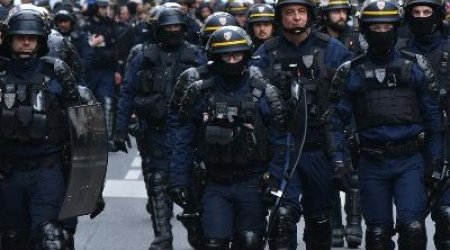 Fransada yenidən etiraz aksiyası başlayıb